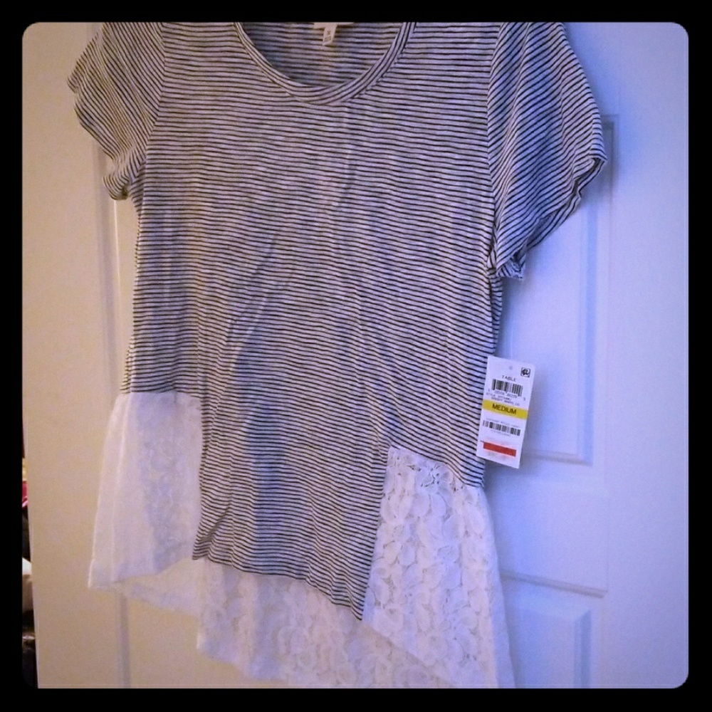 Bright white striped top never worn